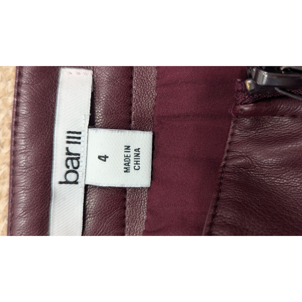 Women's Bar III Burgundy Faux Leather Pencil Skirt Size 4 - Picture 8 of 12